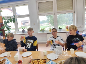 0226f44e-af02-47d2-8d70-5f820179d830.jfif