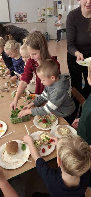 54abb0e6-c8df-44d4-abaa-d2ae5712b5cf.jfif