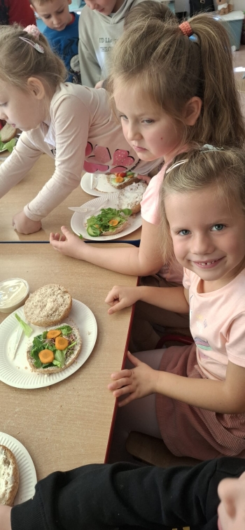 f6ac2a0e-5460-4a58-8a5a-d557a75cc81a.jfif