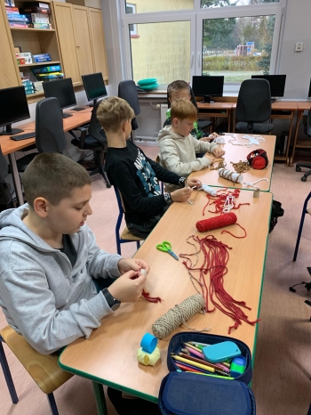 0d1f187b-1609-4c0a-8083-cc74b1148fa4.jfif