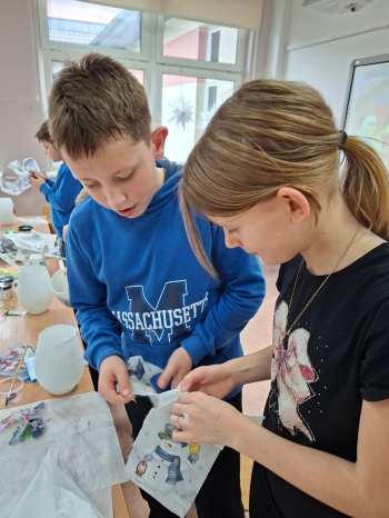 7eef76b9-8748-4b6e-b88c-710ac50f7f8a.jfif