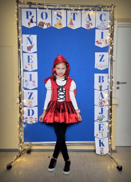 DZIEŃ POSTACI Z BAJEK